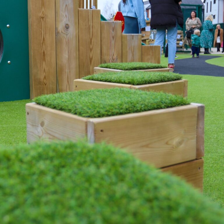 Grass Stools - Artificial Grass Installers in Kent and London