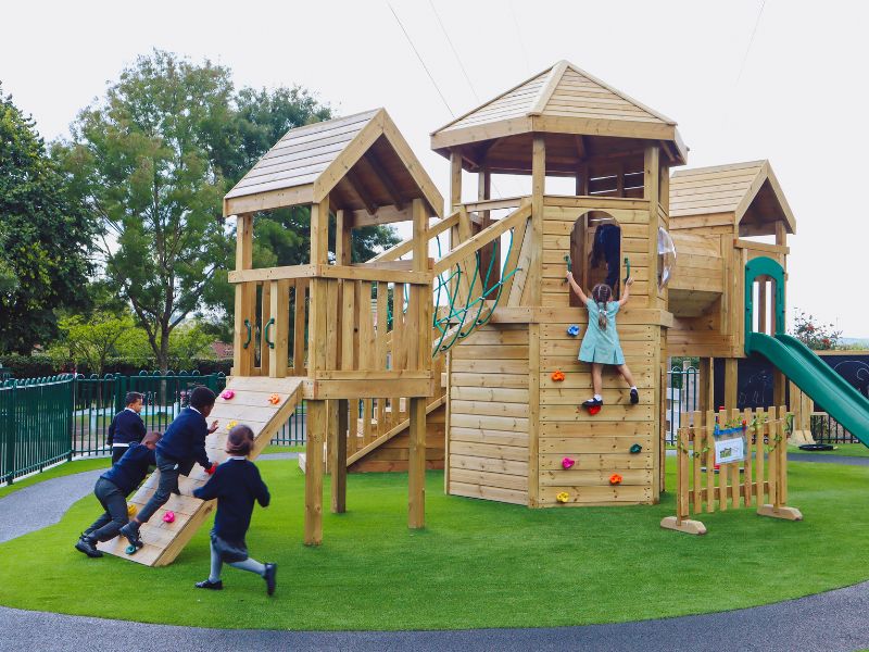 SchoolClimbingFrame