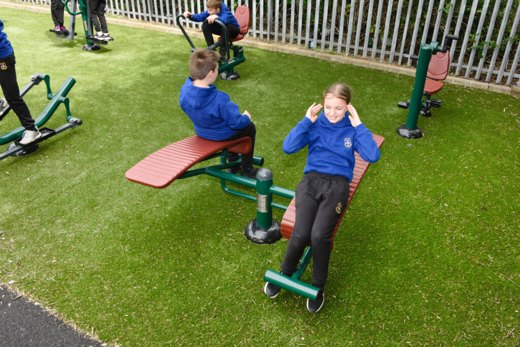 Encouraging girls into sport and pe - outdoor gym equipment installer in kent