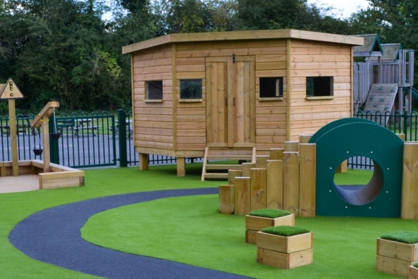 School Landscaping Well Kept Spaces (4)