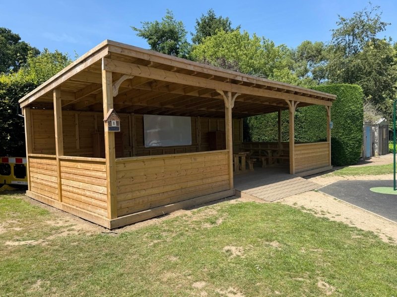 Outdoor classroom for Ingrave Johnstone Church of England Primary School in Essex