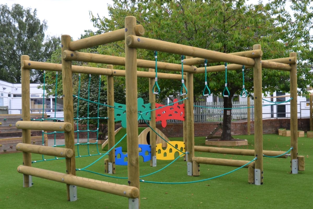 Apex Multi Pole Climber (8) Apex Multi Pole Climber (8)