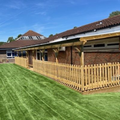 Timber Palislade Fencing (1)