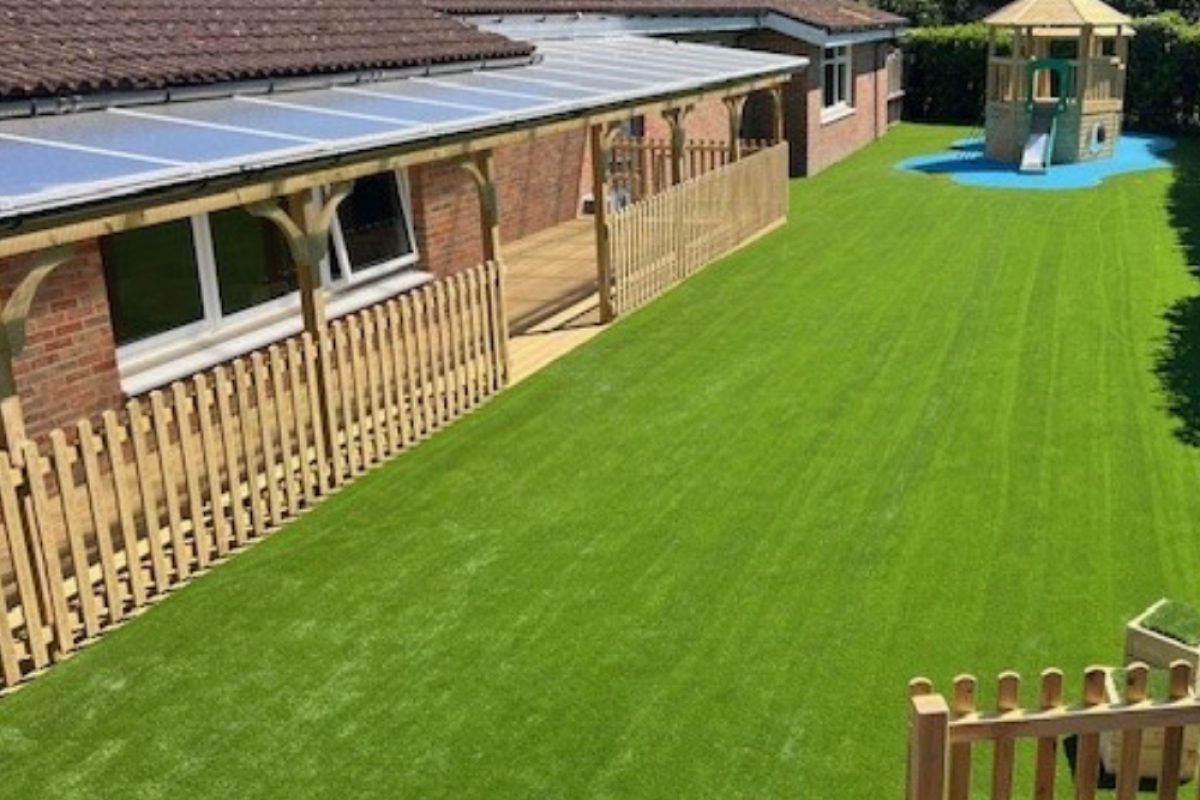 Timber Palislade Fencing