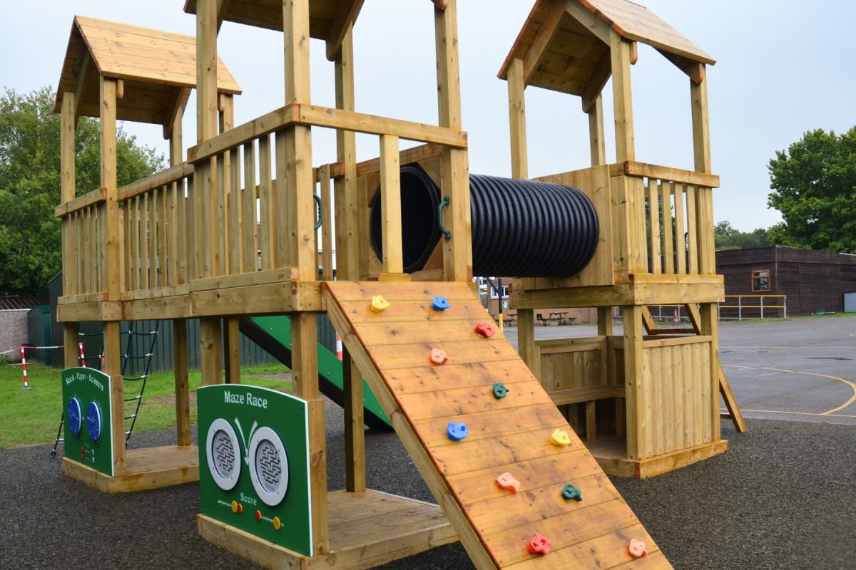 Valley Invicta Primary School at Aylesford (1) Valley Invicta Primary School at Aylesford (1)